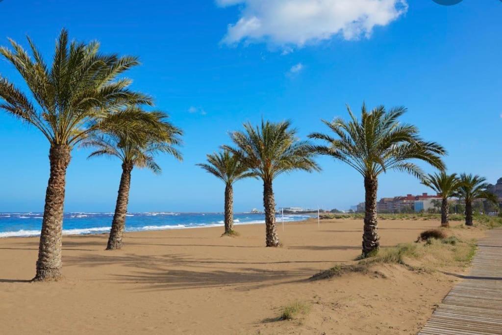 Apartamento En Primera Linea De Playa Дения Екстериор снимка