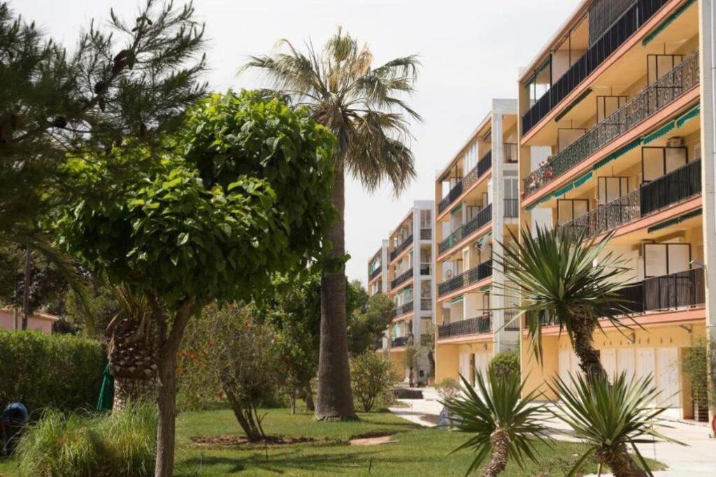 Apartamento En Primera Linea De Playa Дения Екстериор снимка